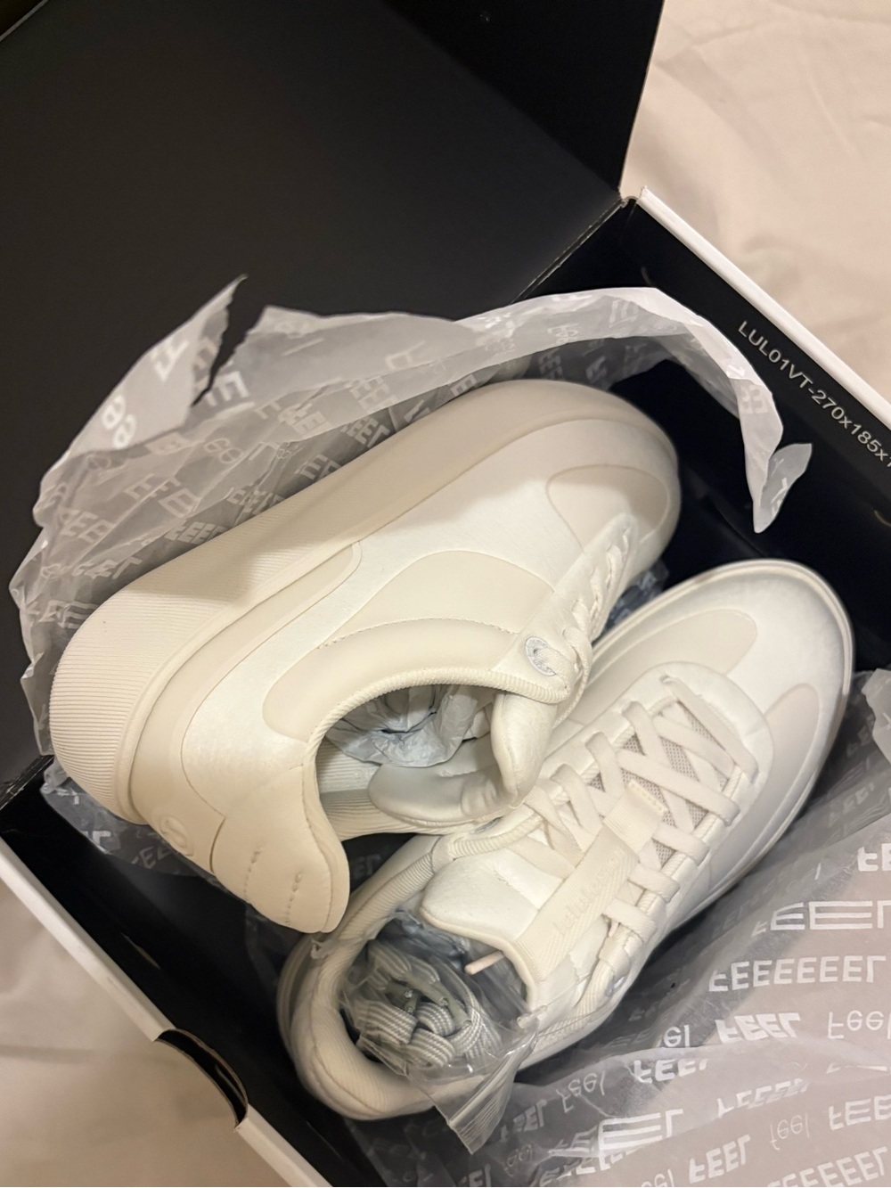 Lululemon - NIB Women's Cityverse Sneaker - Size 6